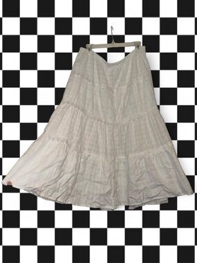 Vintage cottagecore Flowy White Tiered Midi Skirt